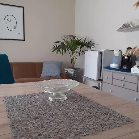 Guest house Naehe Nuerburgring In Quiddelbach, Gaestezimmer Mit Lounge Quiddelbach