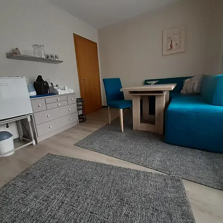 בית הארחה Naehe Nuerburgring In Quiddelbach, Gaestezimmer Mit Lounge